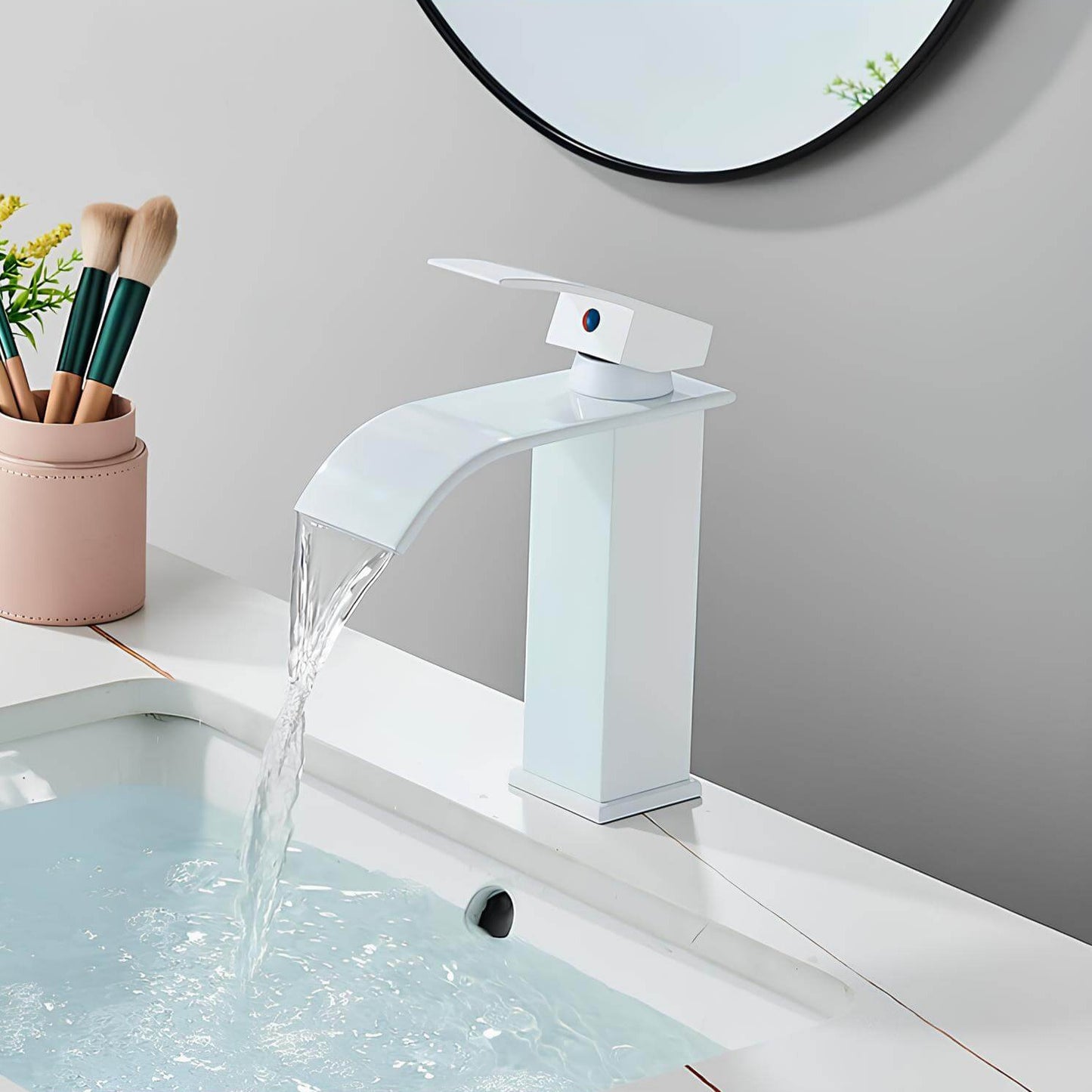 Robinet cascade lavabo - Style classique