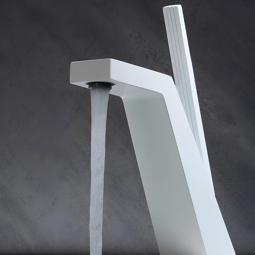 Robinet de lavabo design épuré