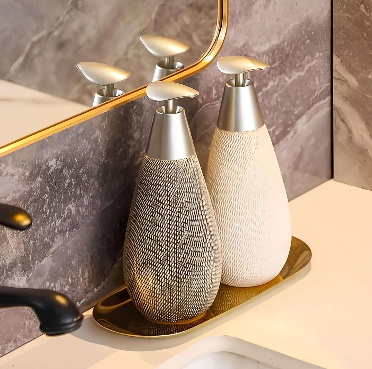 Distributeur de savon liquide en céramique