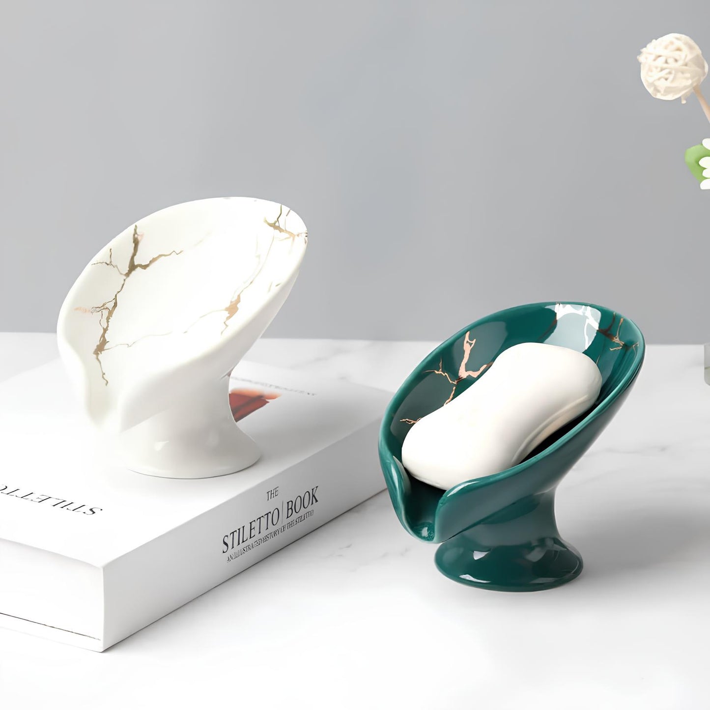 Porte-savon en céramique – design feuille avec trous d’évacuation, salle de bain ou cuisine
