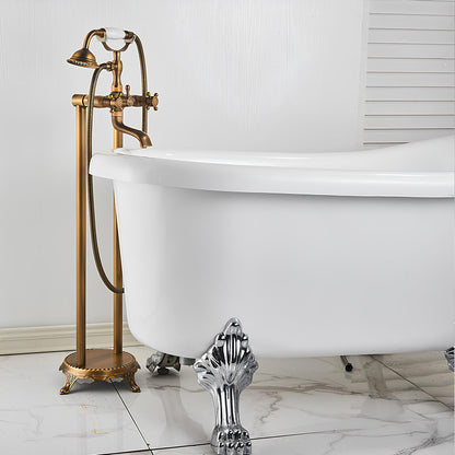 Robinet baignoire sur pied - design rétro