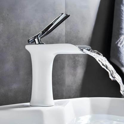 Robinet cascade de lavabo en laiton