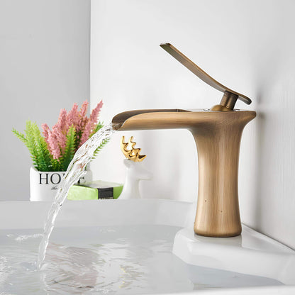 Robinet cascade de lavabo en laiton