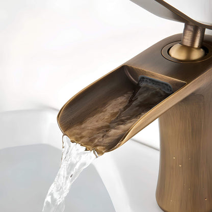 Robinet cascade de lavabo en laiton