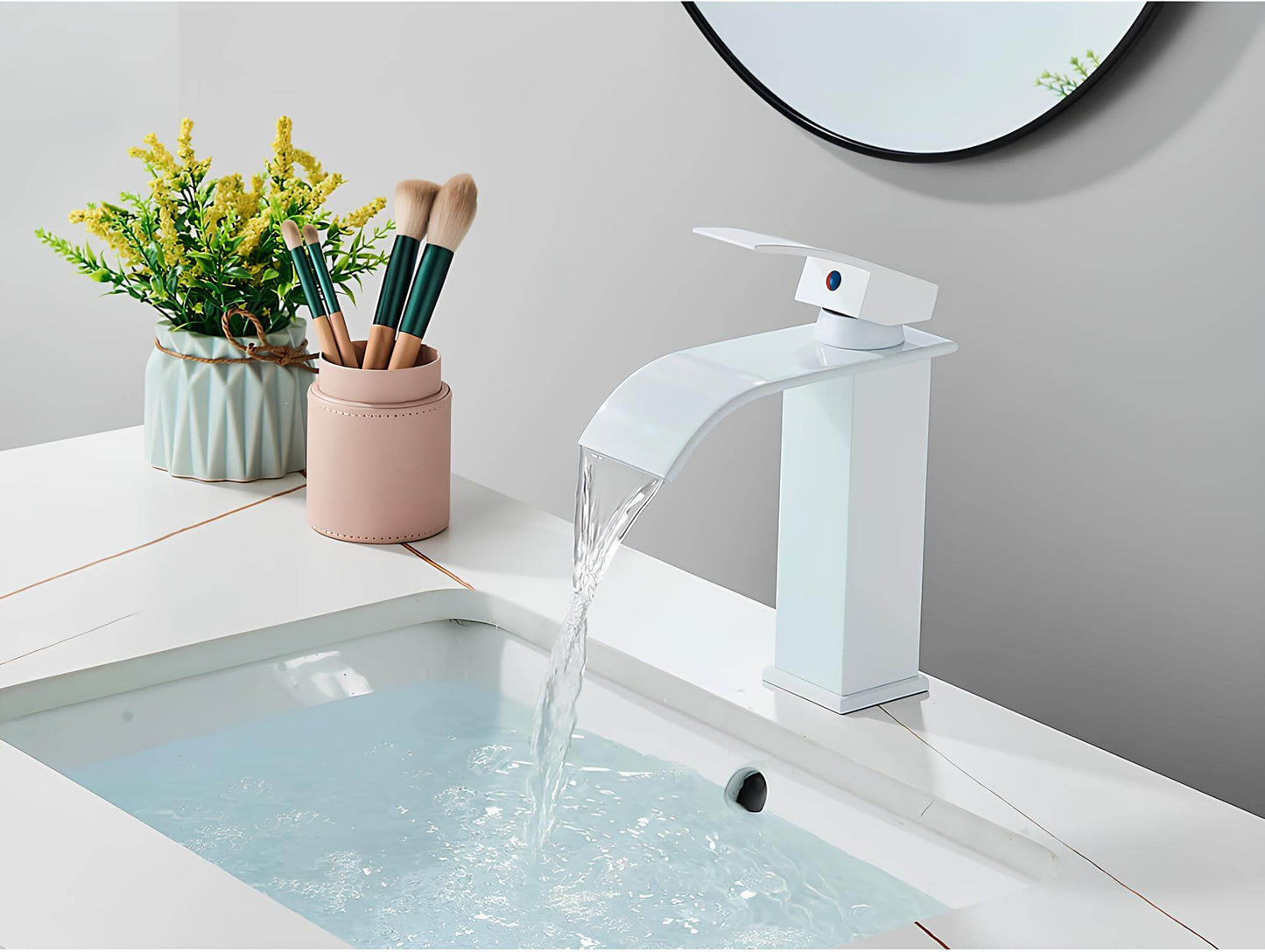 Robinet cascade lavabo - Style classique