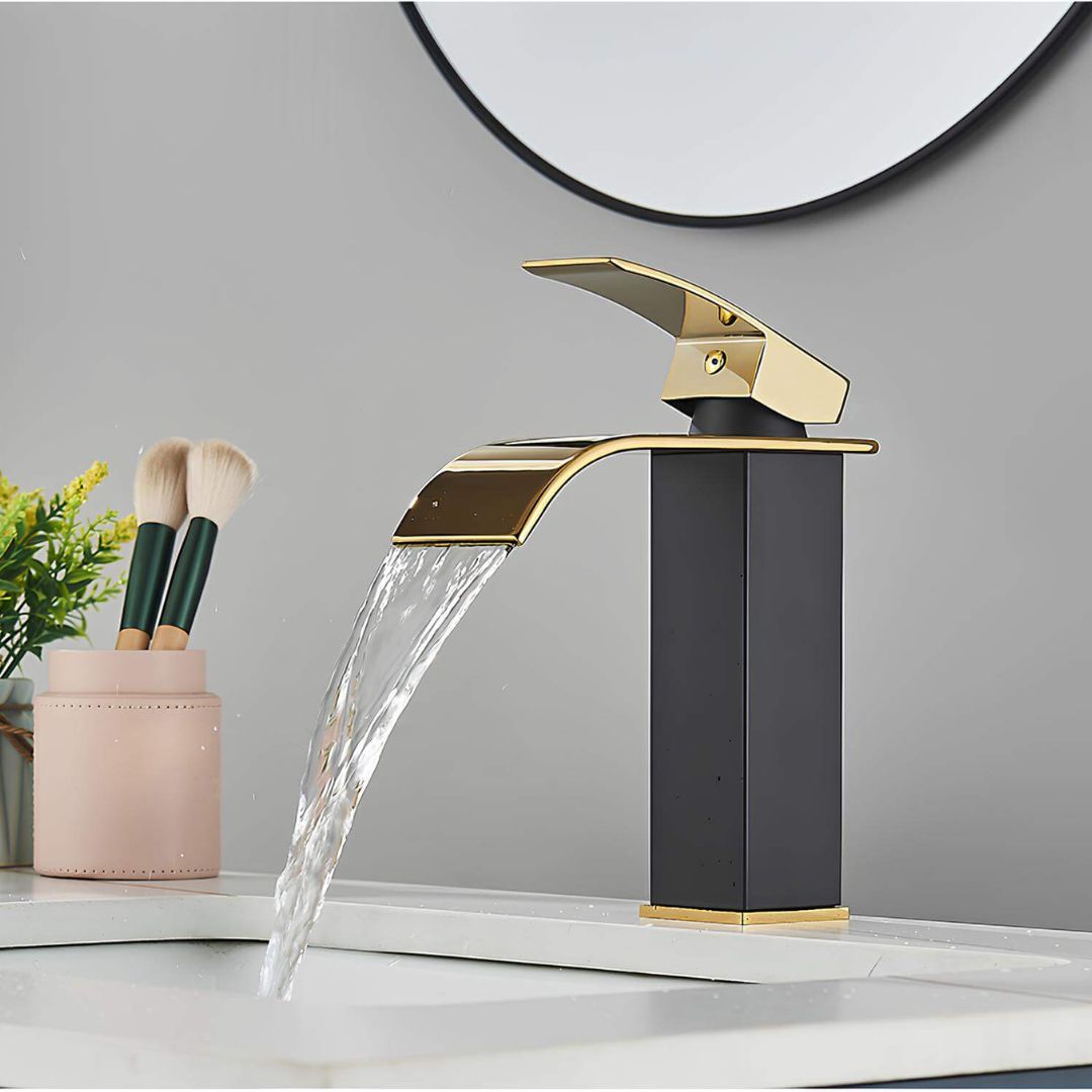 Robinet cascade lavabo - Style classique
