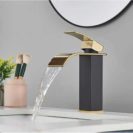 Robinet cascade lavabo - Style classique