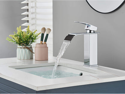 Robinet cascade lavabo - Style classique