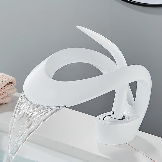 Robinet cascade pour lavabo