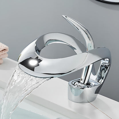 Robinet cascade pour lavabo