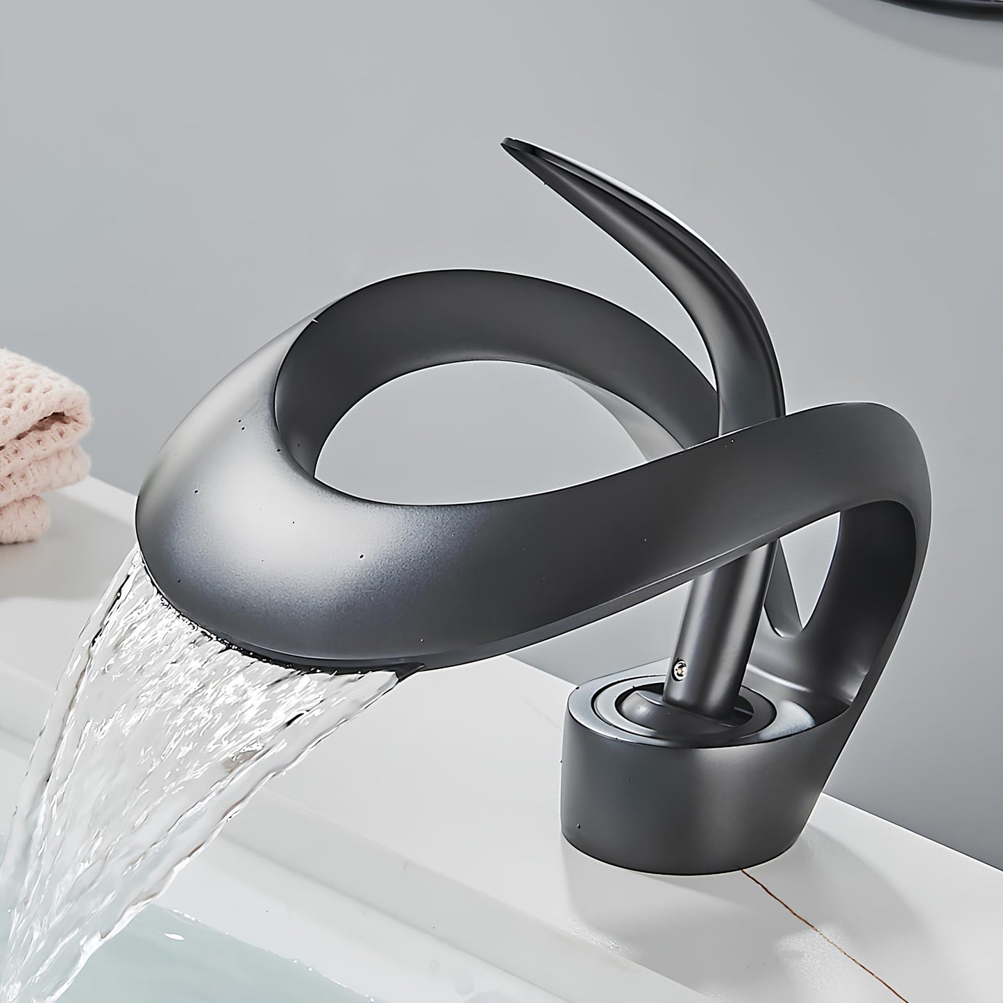 Robinet cascade pour lavabo