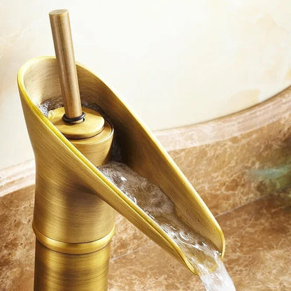 Robinet cascade - Style antique