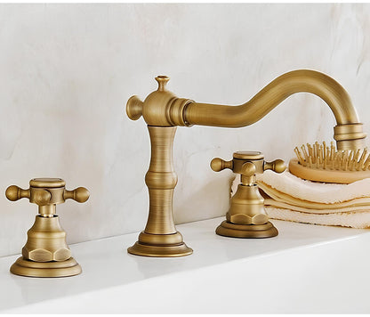 Robinet lavabo 3 trous style ancien