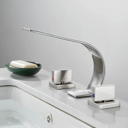 Robinet lavabo - bec effet cascade
