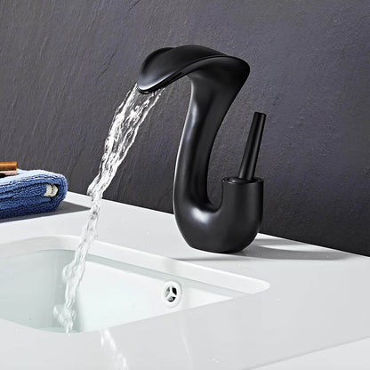 Robinet lavabo cascade compact – mitigeur design en laiton
