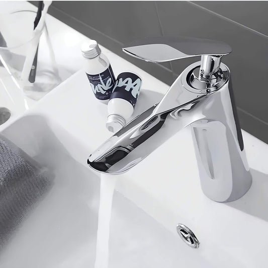Robinet lavabo cascade – mitigeur au design raffiné