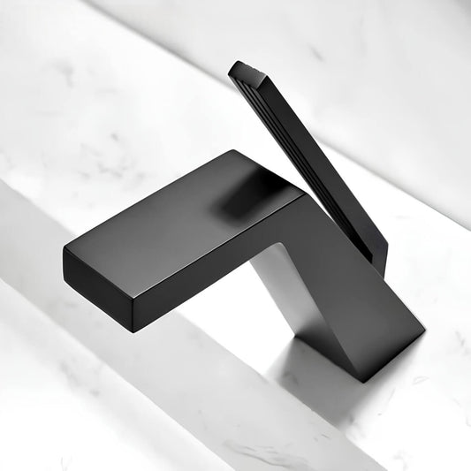 Robinet de lavabo design épuré
