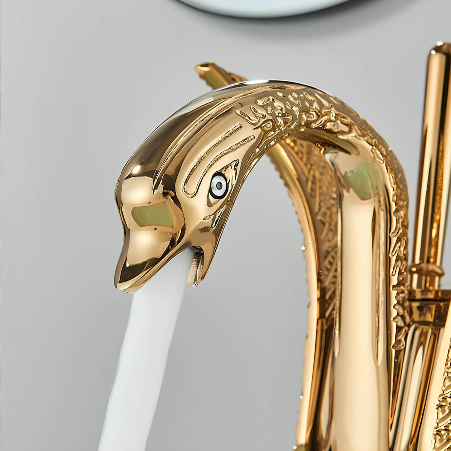 Robinet lavabo en forme de cygne