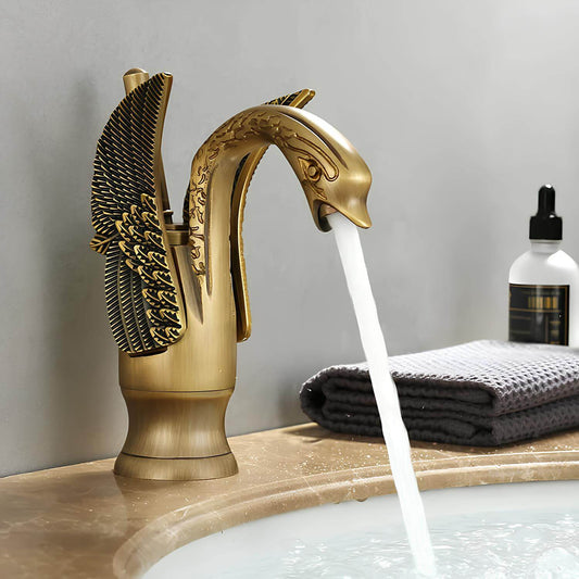 Robinet lavabo en forme de cygne