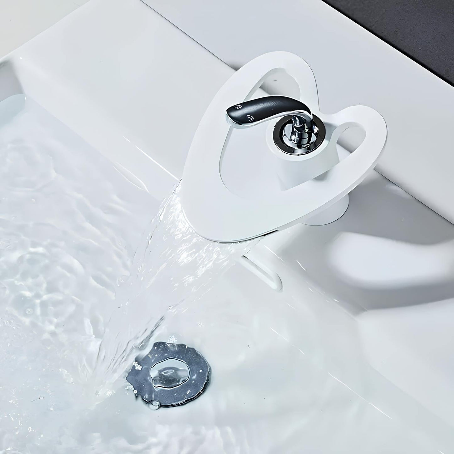 Robinet lavabo mitigeur en laiton – style contemporain silencieux