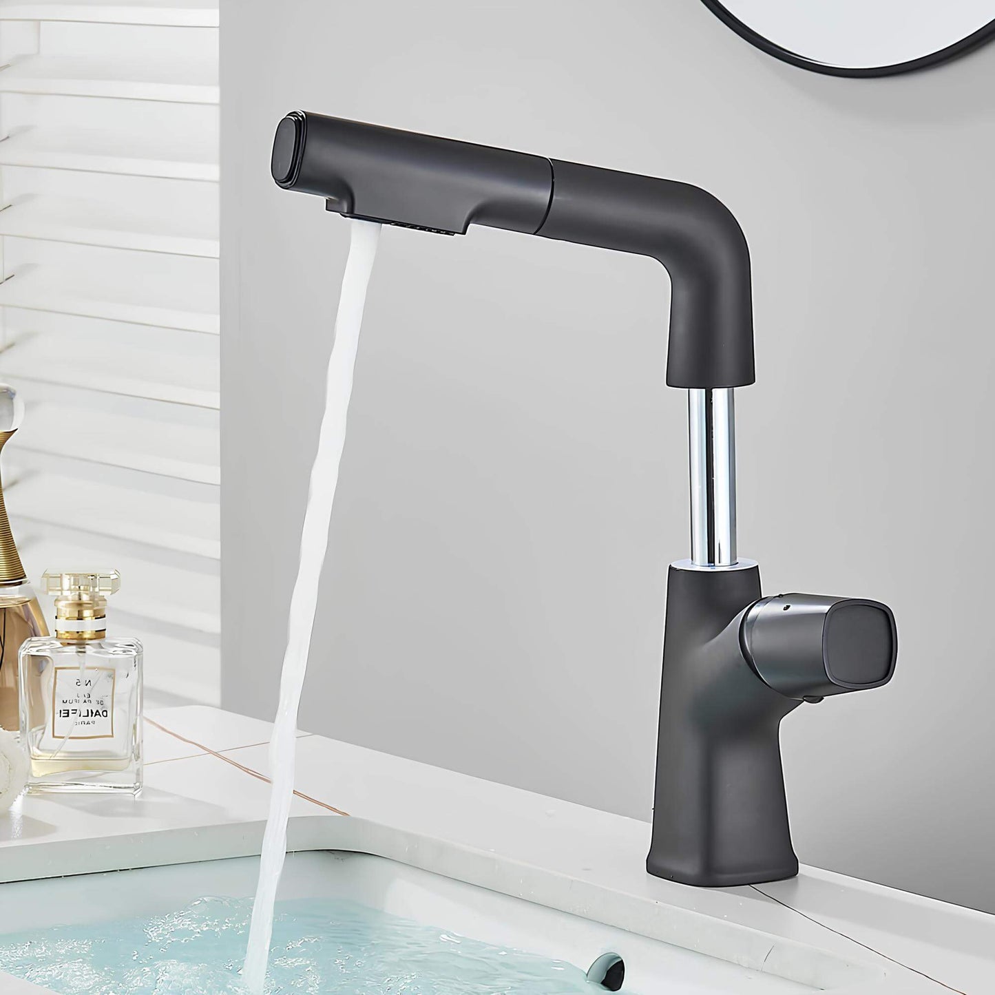 Robinet lavabo orientable avec douchette