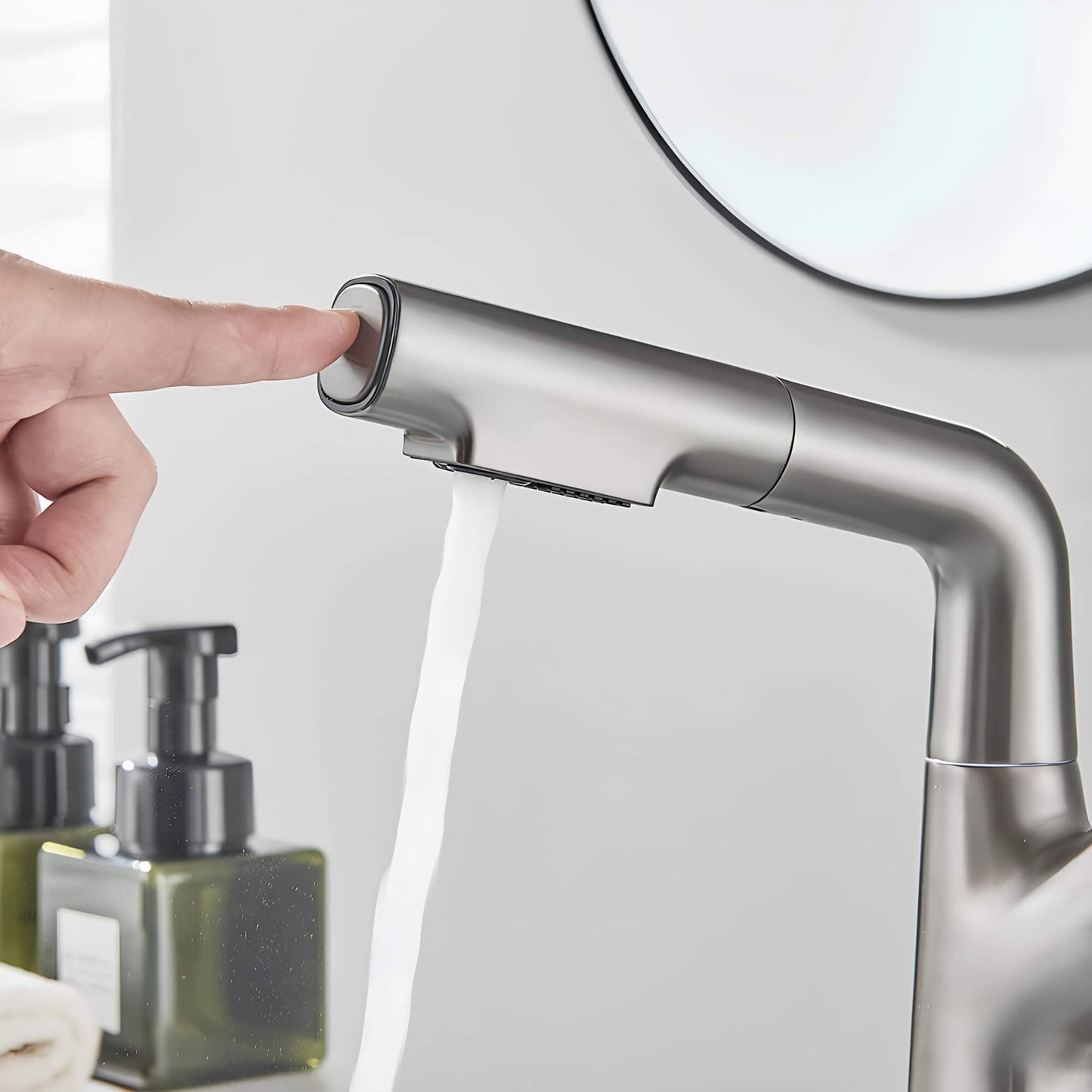 Robinet lavabo orientable avec douchette