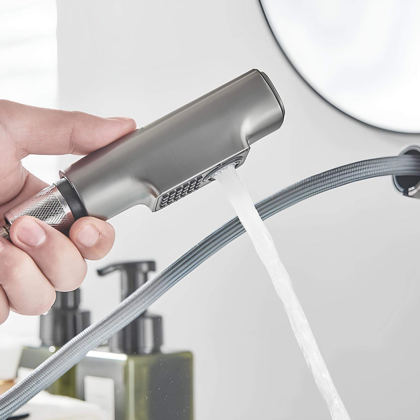 Robinet lavabo orientable avec douchette
