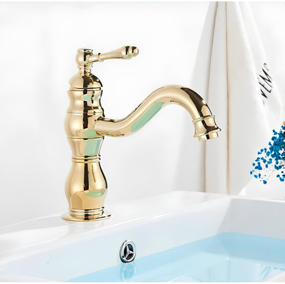 Robinet lavabo vintage en laiton