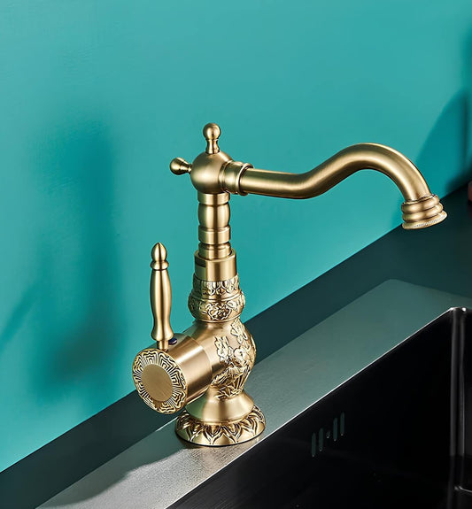 Robinet lavabo vintage sculpté - Grande version