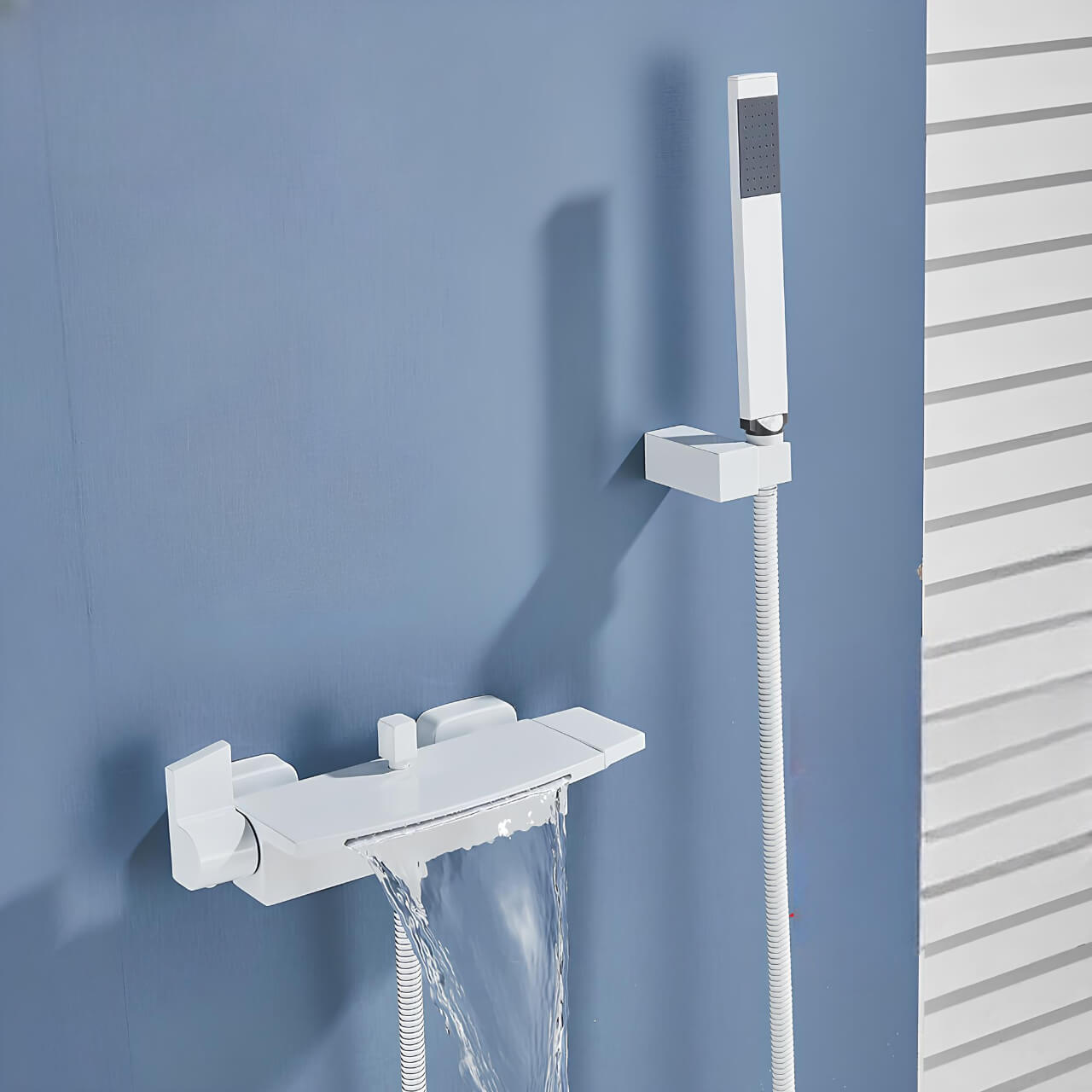 Robinet mitigeur baignoire mural –  Cascade & douchette