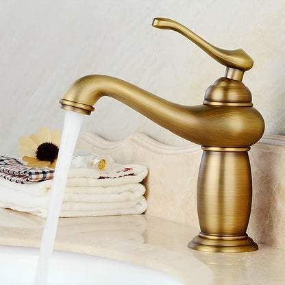 Robinet lavabo à l’ancienne – Élégance vintage